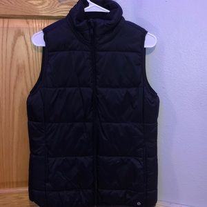 Black puffer vest